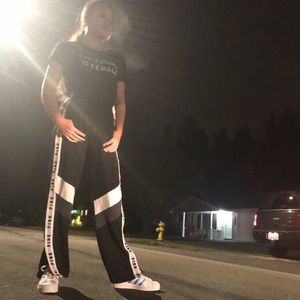 Meet your Posher, Malia nicole